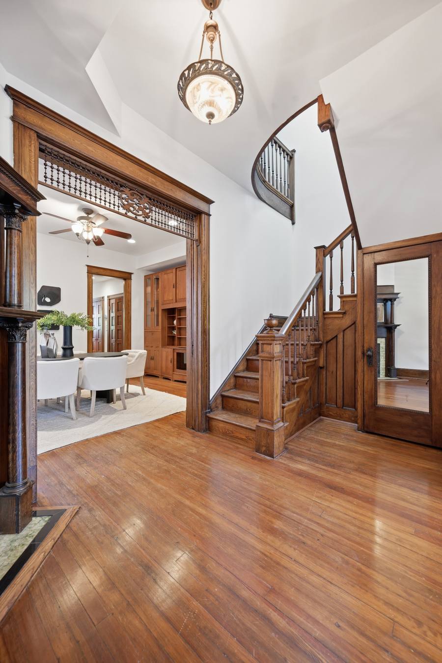 1302 A Street SE interior photo 6
