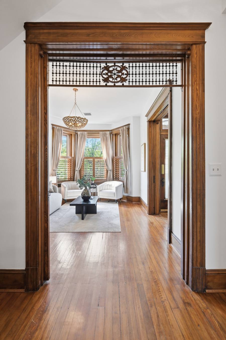 1302 A Street SE interior photo 7