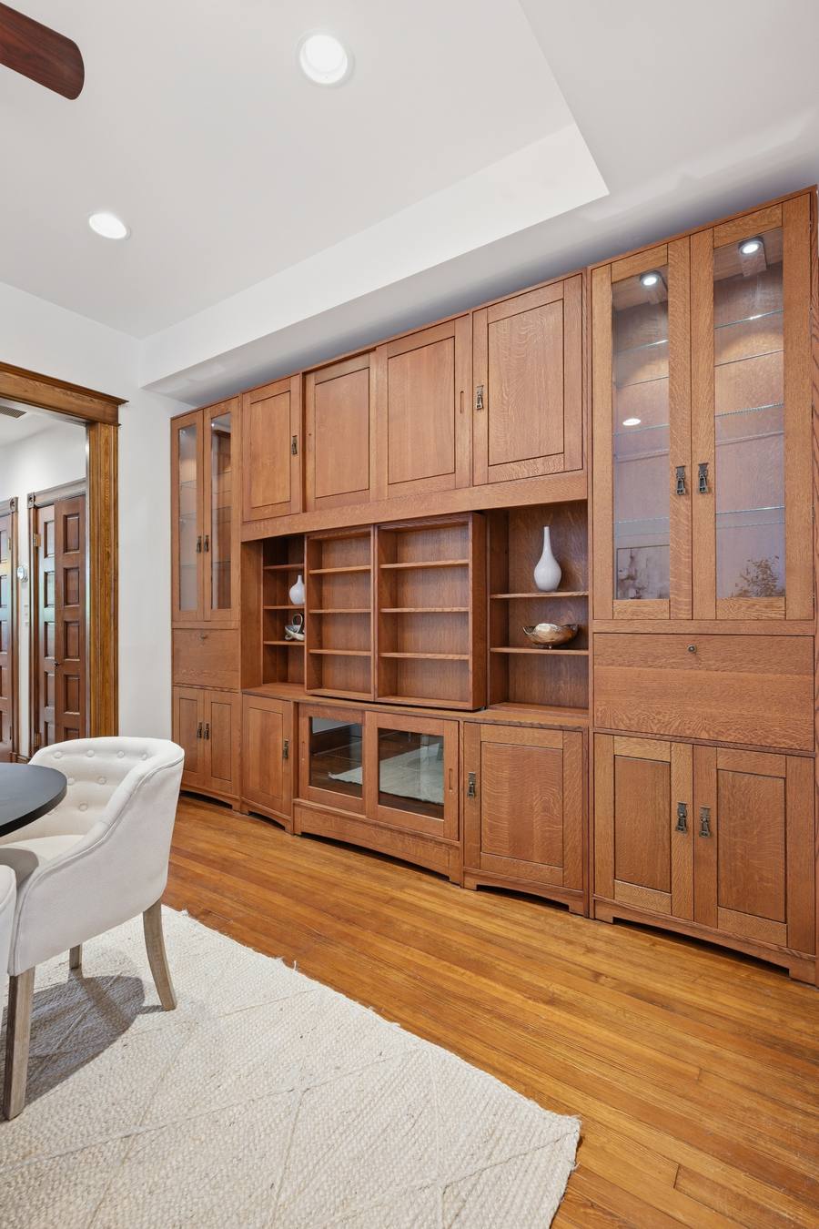 1302 A Street SE interior photo 25