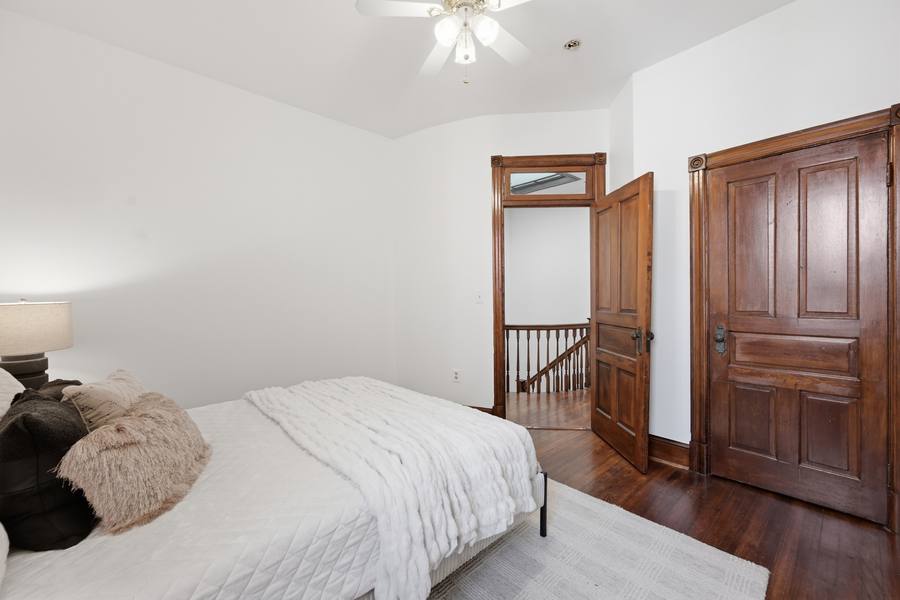 1302 A Street SE interior photo 35