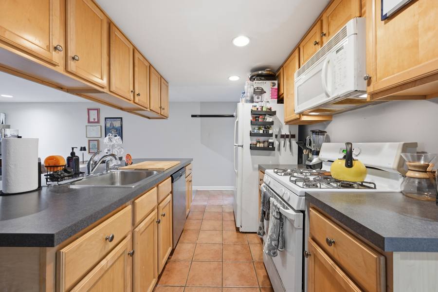 1302 A Street SE interior photo 43